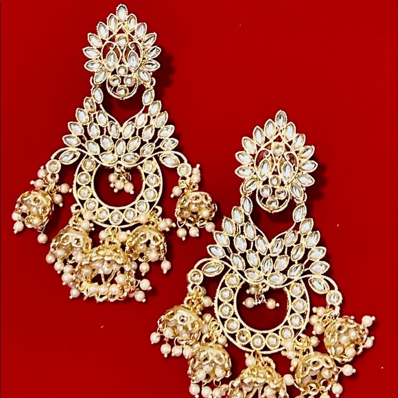 Beautiful big earrings - Picture 2 of 4